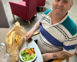 Repas friterie à Vieux-Condé